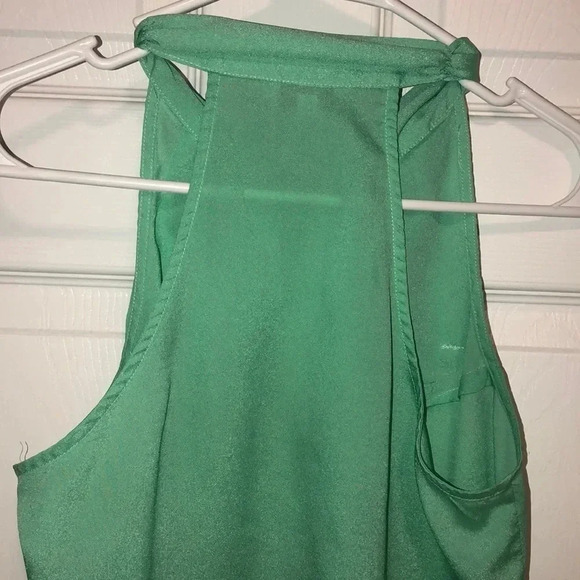 High Neck Tank - Picture 3 of 4